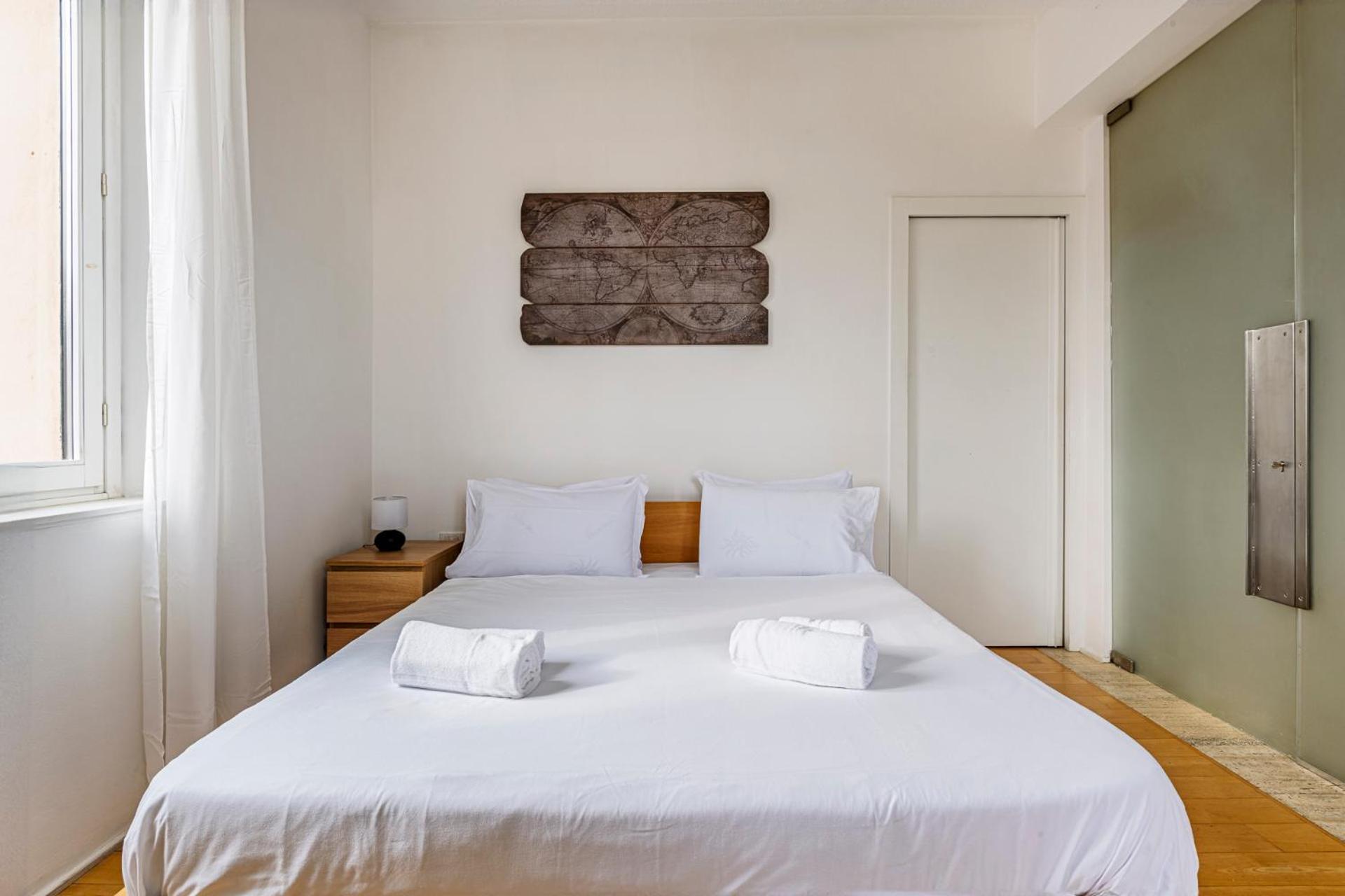 One Bedroom Apartment In Brera Milano Ngoại thất bức ảnh